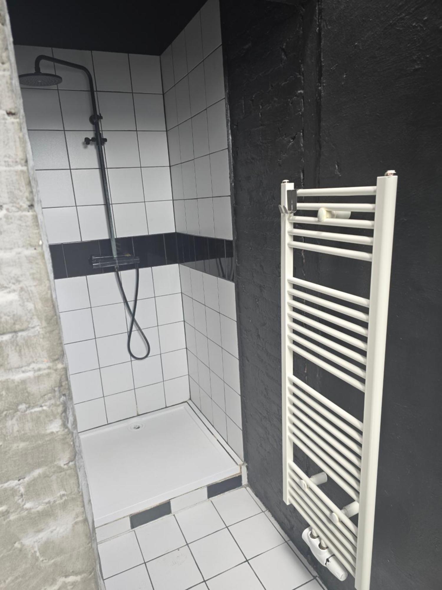 Living History - Suikernest Aparthotel Antwerpen Bagian luar foto