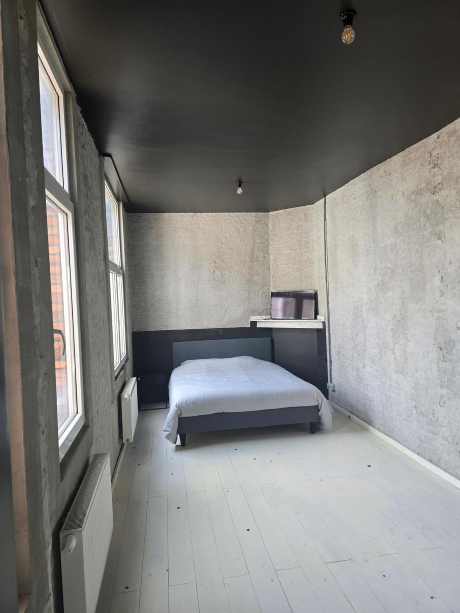 Living History - Suikernest Aparthotel Antwerpen Bagian luar foto