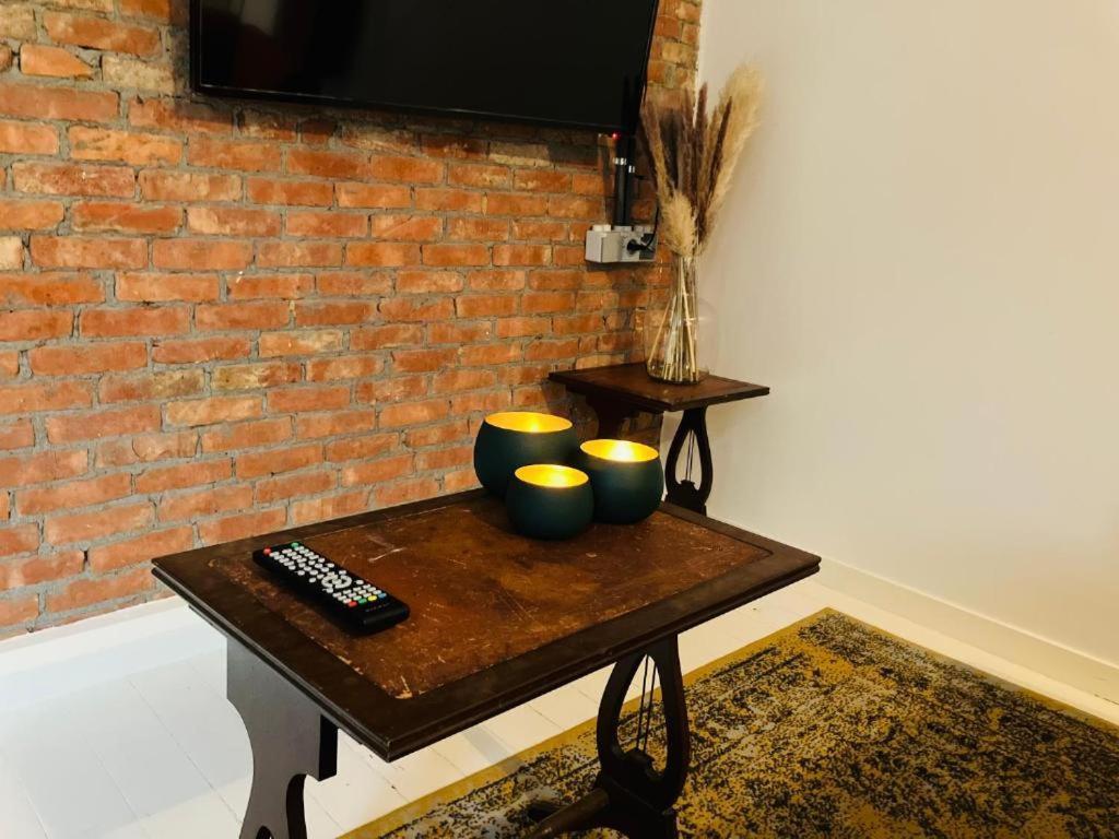 Living History - Suikernest Aparthotel Antwerpen Bagian luar foto